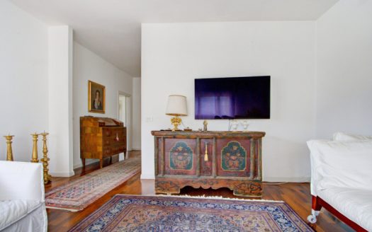 QUADRILOCALE A POCHI PASSI DAL DUOMO DI TRENTO