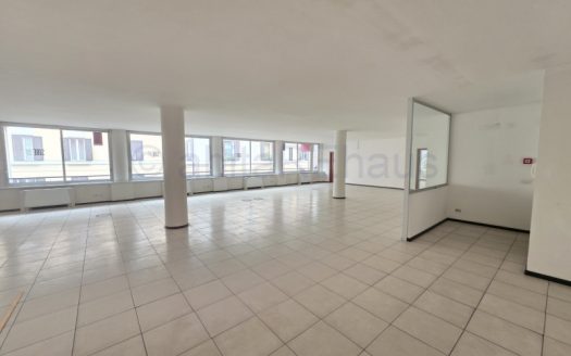 UL25005 – Spazioso Ufficio in Affitto nel centro di Bolzano