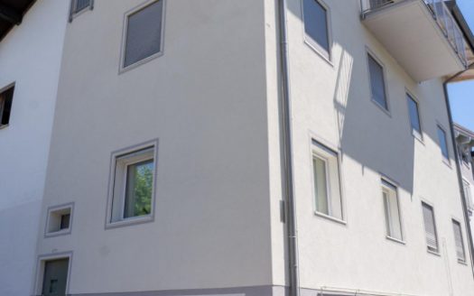 Bolghera Porzione con due unità come nuova