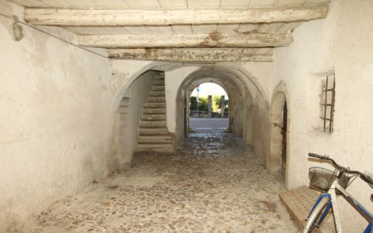 VENDESI 2 PIANI IN EDIFICIO STORICO