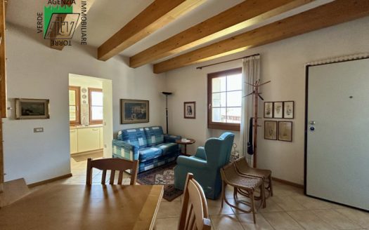 CLES – ZONA DOSS DI PEZ – MINIAPPARTAMENTO SU DUE LIVELLI