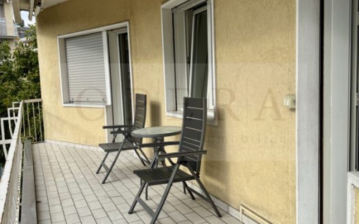 Trilocale in zona tribunale.