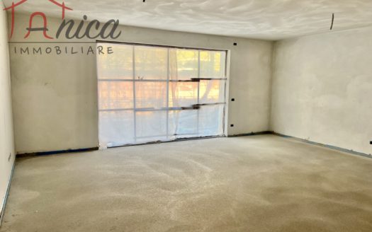 CLARINA – APPARTAMENTO NUOVO CON TRE STANZE E AMPIO GIARDINO