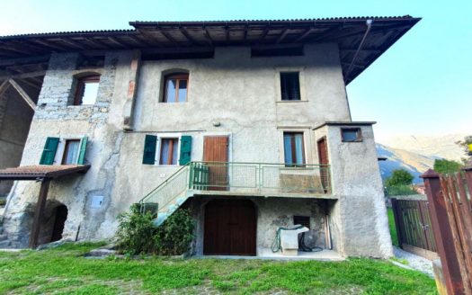 Porzione di casa in vendita a Saone