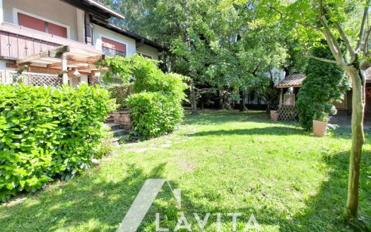 Casa a schiera con giardino a Salorno