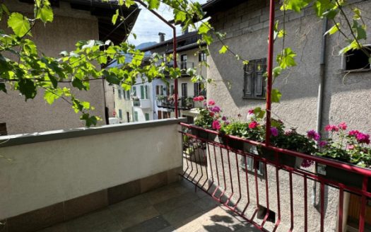 Casa singola a Levico Terme libera su tre lati