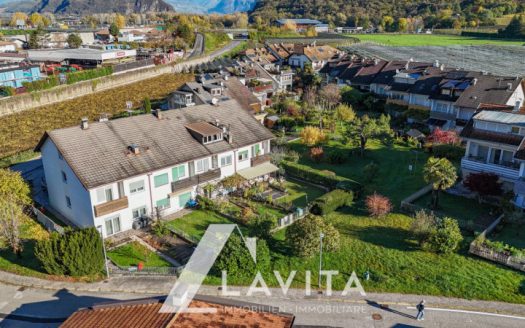 Ampia Villa a Schiera ad Egna