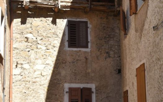 Porzione terracielo da ristrutturare