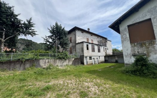 VIA ALTO ADIGE – TERRA CIELO DA RISTRUTTURARE