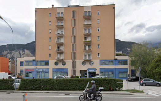 TRENTO – LOCALE COMMERCIALE DI 1.350 MQ – ASSE VIA BRENNERO VIA BOLZANO