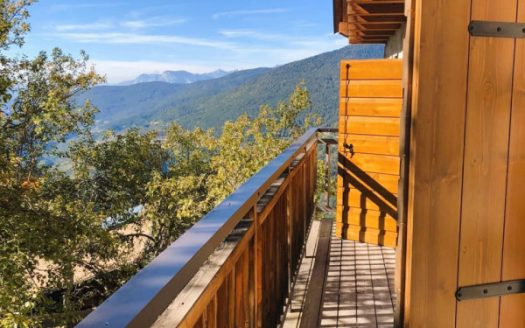 Casa immerso nel verde – Montealto