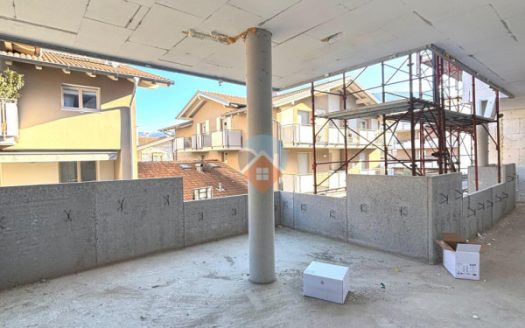 3 Stanze NUOVO con TERRAZZA!