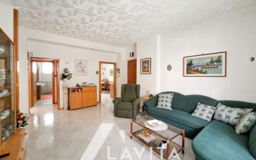 Ampio quadrilocale a Bolzano con posto auto