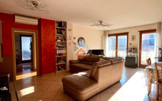 Spazioso Appartamento Quadrilocale in Vendita ad Ala