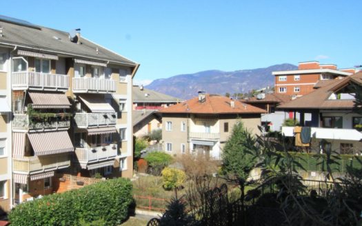 BILOCALE IN VIA NAZARIO SAURO