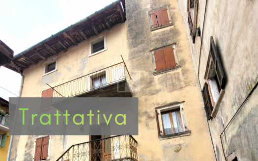 PORZIONE DA RISTRUTTURARE