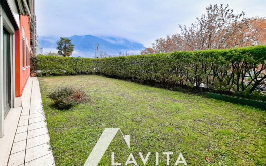 Pentalocale con giardino a Bolzano