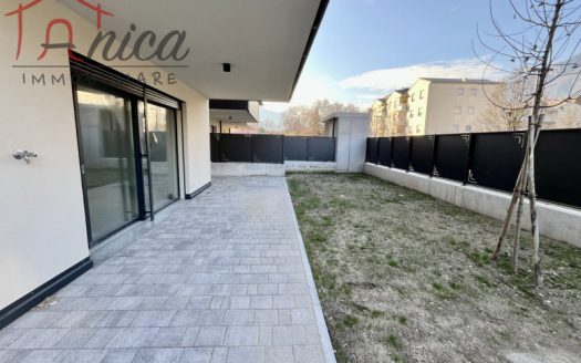 CLARINA – APPARTAMENTO NUOVO CON TRE STANZE E AMPIO GIARDINO