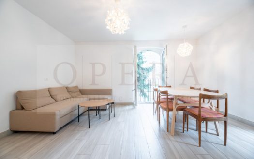 Bolzano – Sant’Antonio: Trilocale completamente ristrutturato, affacciato sul verde.