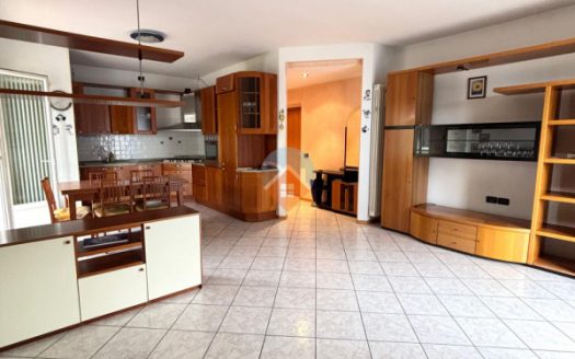 Sacco – AMPIO quadrilocale SOLEGGIATO!