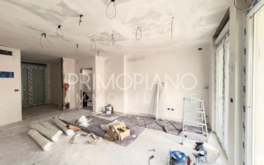 Appartamento completamente ristrutturato 2/3 stanze con garage a Gardolo