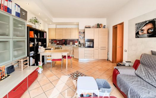 Trilocale con terrazzo a Bolzano