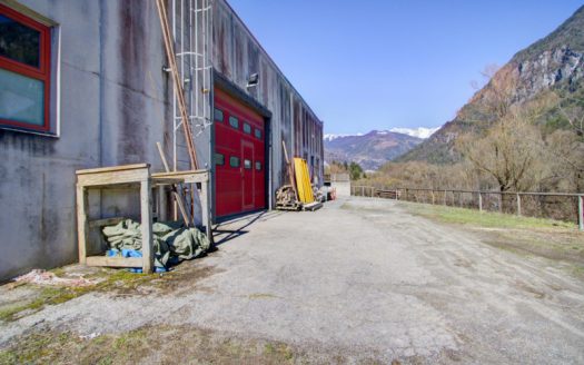 CAPANNONE ZONA ARTIGIANALE DI TIONE DI TRENTO