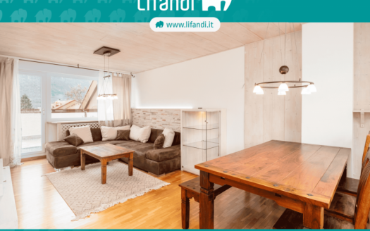 Trilocale con terrazza e balcone