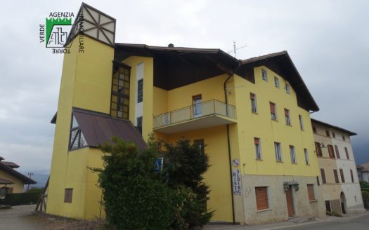 Campodenno, appartamento con 3 stanze, posto auto e cantina