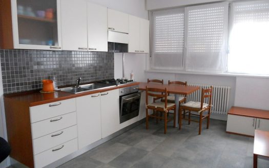 MINI ARREDATO PER STUDENTI O LAVORATORI TRANSITORI