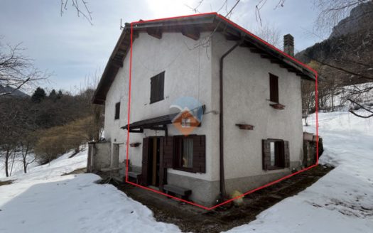 porzione di casa bifamiliare san valentino