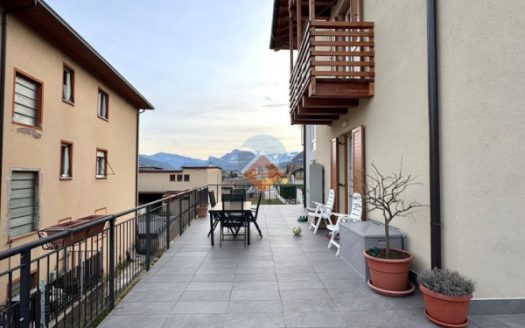 Introvabile BILOCALE con STREPITOSA TERRAZZA!