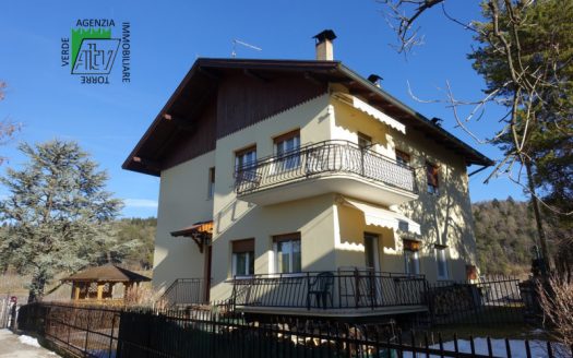 Malgolo val di Non, casa singola con 2 appartamenti