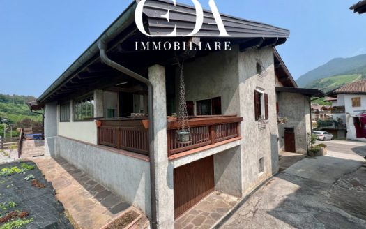 GARDOLO DI MEZZO – VILLA DI AMPIA METRATURA