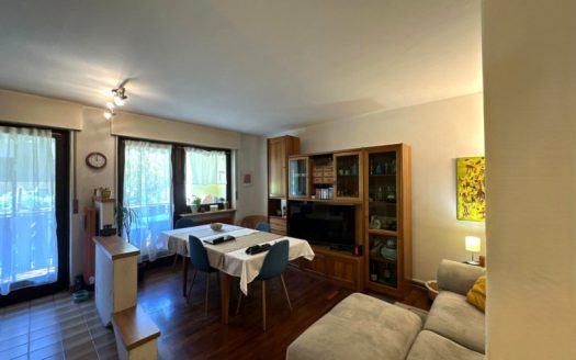 QUADRILOCALE CON GIARDINO A BRONZOLO