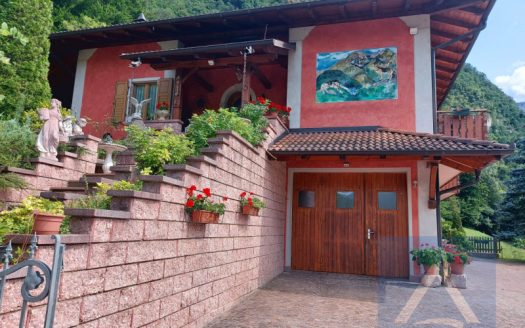 Splendido appartamento Indipendente con giardino a Vigo di Ton