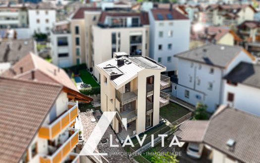 Casa singola con giardino e terrazza a Laives