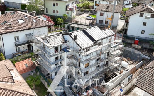 Nuovo trilocale attico a Laives