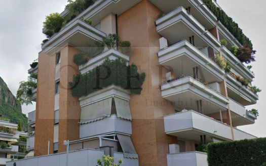 Garden Village appartamento affittato con garage ad uso investimento