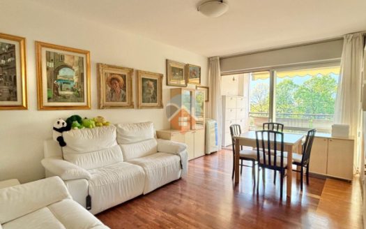Ampio ed elegante quadrilocale con Terrazza!