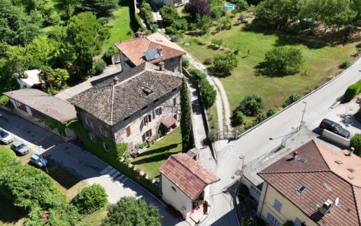 DIMORA DI PRESTIGIO CON PARCO PRIVATO