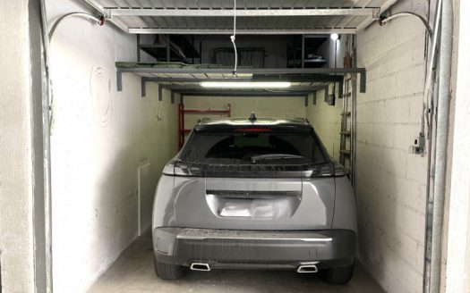 GARAGE SOPPALCATO IN VIA RESIA