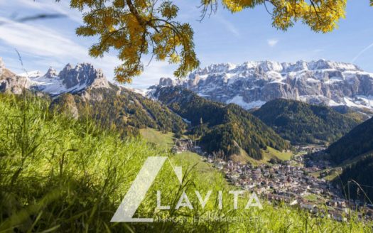 Trilocale con terrazza in Val Gardena