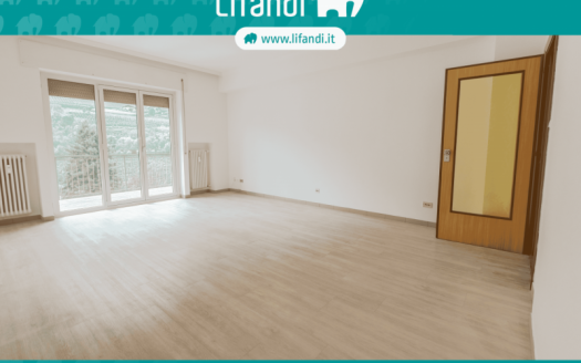 Quadrilocale con 3 balconi
