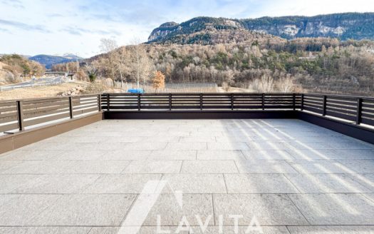 Quadrilocale con terrazza Montagna