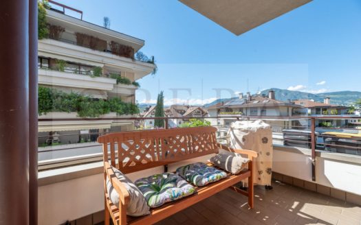 Garden Village appartamento affittato con garage ad uso investimento