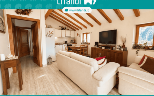 Trilocale: Rovere della Luna