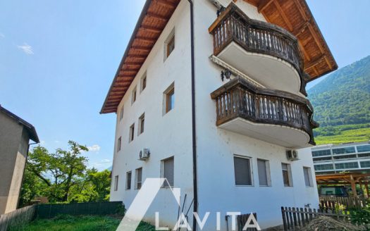 Palazzina con due unità abitative a Bolzano