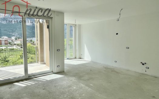 TRENTO NORD – APPARTAMENTO DUE STANZE E DUE BAGNI ALL’ULTIMO PIANO
