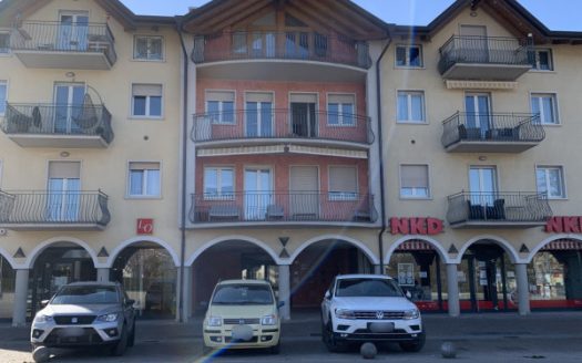 CLES – AFFITTIAMO LUMINOSO APPARTAMENTO